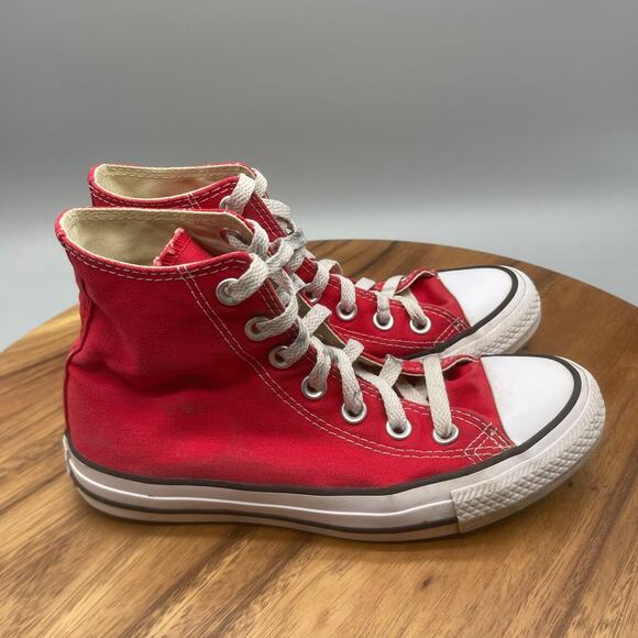 Converse Chuck Taylor All Star Shoes Womens 8 Red Hi Tops Casual Skate Sneakers - Picture 1 of 8